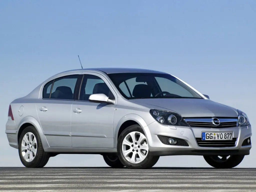 Opel Astra Family (A04) 3 поколение, рестайлинг, седан (04.2011 - 11.2014)